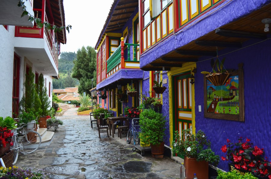 pueblito_boyacense_violetavaalviaje_violeta_vaal_raquira